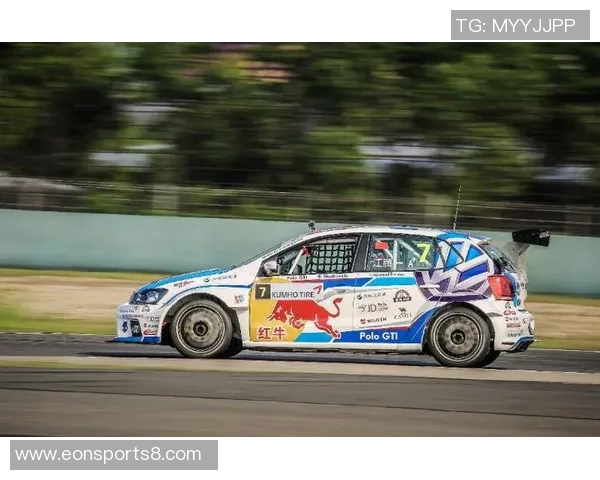 韩寒足球热潮席卷全国青年文化与体育的完美结合